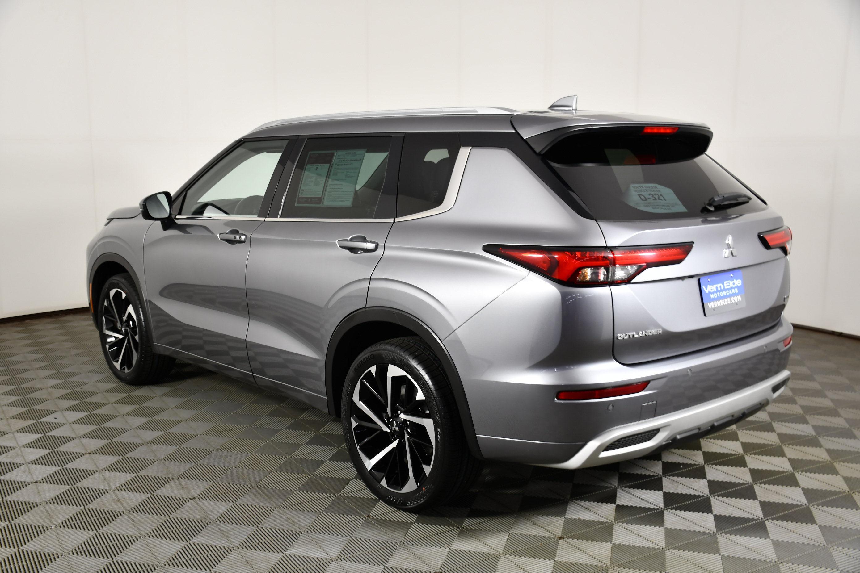 Used 2022 Mitsubishi Outlander SEL AWD/4WD image 8
