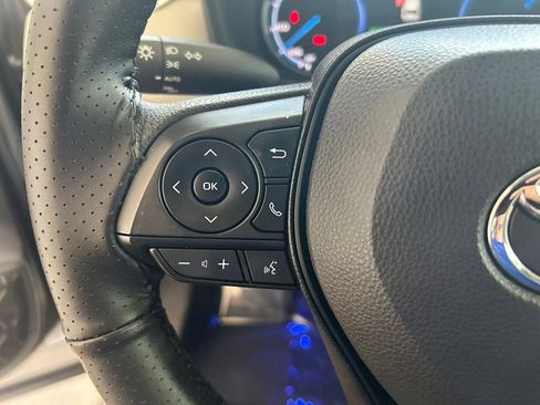 Used 2025 Toyota RAV4 XLE AWD/4WD image 41