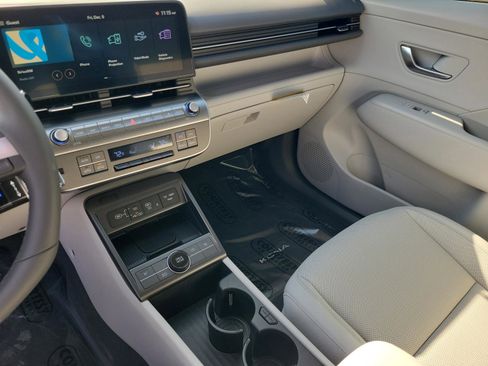 New 2026 Hyundai Kona SEL Premium image 32