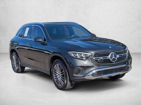 Certified 2026 Mercedes-Benz GLC 300 image 3