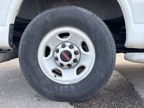 Used 2024 GMC Savana 2500 w/ Driver Convenience Package image 21