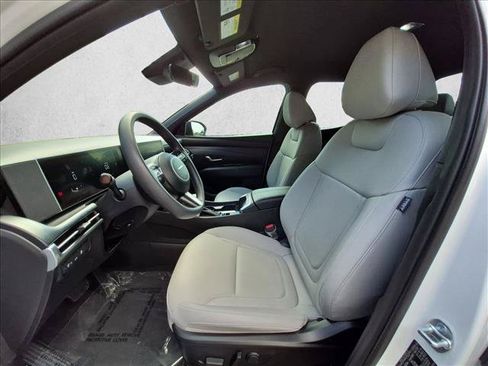 Certified 2026 Hyundai Santa Cruz SEL FWD image 16
