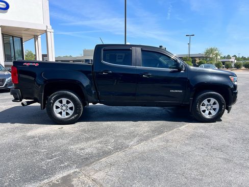 Used 2020 Chevrolet Colorado W/T w/ WT Convenience Package image 8