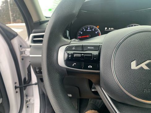 Used 2022 Kia K5 LXS image 19