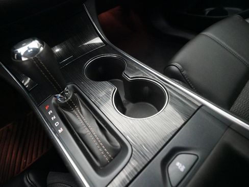 Used 2016 Chevrolet Impala LT w/ Convenience Package image 16