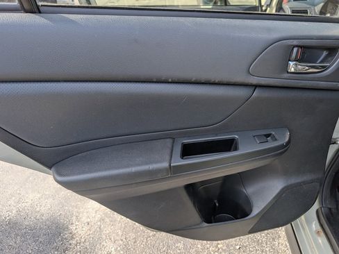 Used 2013 Subaru Crosstrek 2.0i Limited image 37