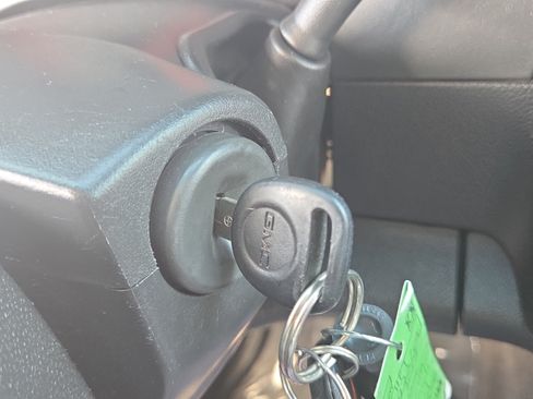 Used 2013 GMC Sierra 1500 Denali AWD/4WD image 35