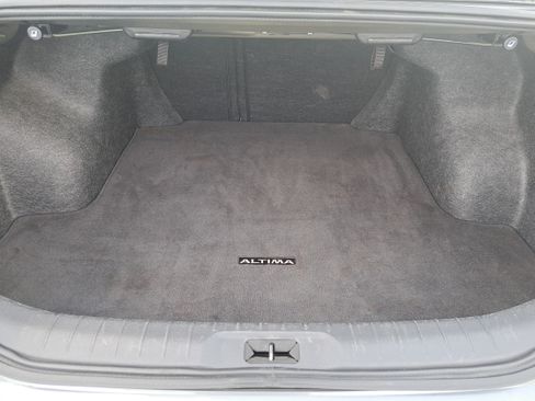 Used 2025 Nissan Altima 2.5 SV AWD/4WD image 13