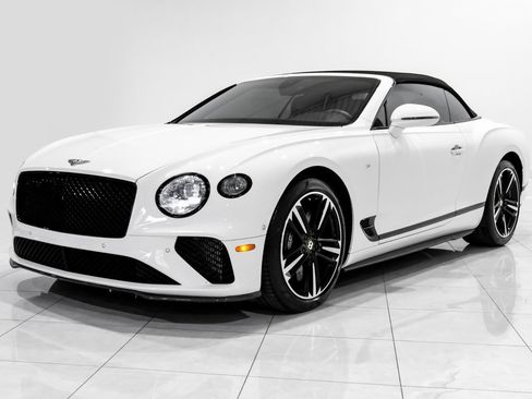 Used 2020 Bentley Continental GT image 2