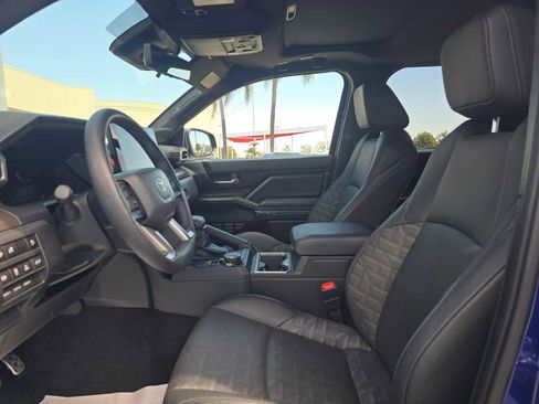 Certified 2025 Toyota Tacoma TRD Sport w/ TRD Sport Premium Package AWD/4WD image 22