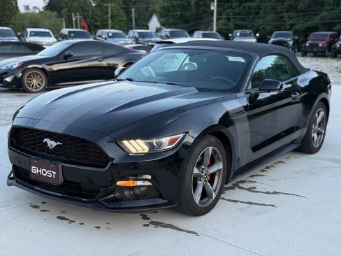 Used 2015 Ford Mustang Convertible w/ Equipment Group 051A RWD image 31