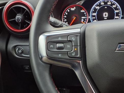 Used 2025 Chevrolet Blazer RS image 17