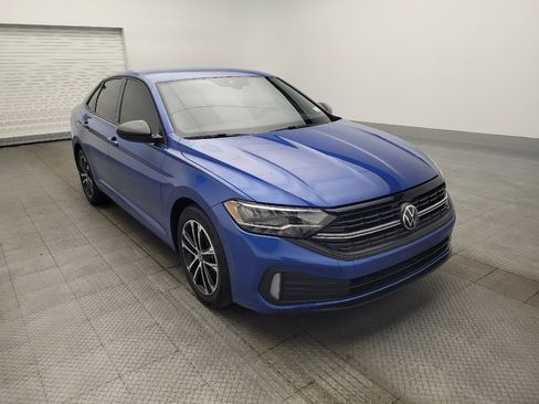 Used 2024 Volkswagen Jetta Sport image 13