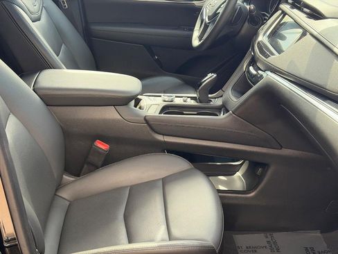 Used 2025 Cadillac XT5 Premium Luxury AWD/4WD image 15