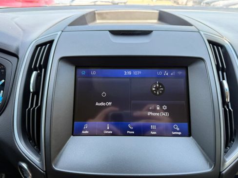 Used 2020 Ford Edge SE FWD image 31