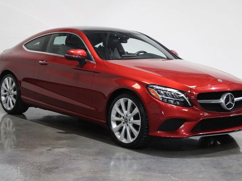 Used 2019 Mercedes-Benz C 300 Coupe image 2