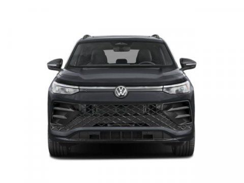Used 2026 Volkswagen Tiguan SE R-Line AWD/4WD image 7