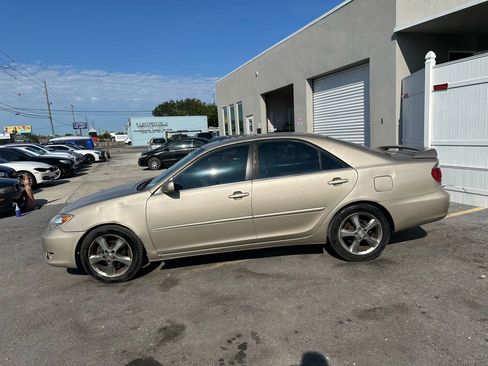 Used 2006 Toyota Camry SE image 5