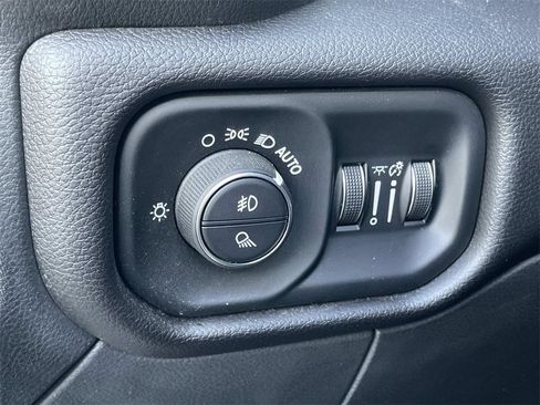 Used 2022 RAM 2500 Laramie w/ Night Edition image 18