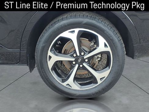 Used 2024 Ford Escape ST-Line Elite w/ Premium Technology Package image 4