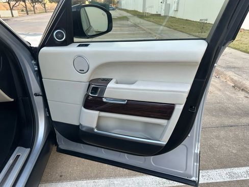 Used 2014 Land Rover Range Rover Long Wheelbase Autobiography image 31
