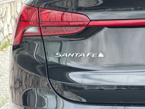 Used 2023 Hyundai Santa Fe SEL w/ Premium Package image 8