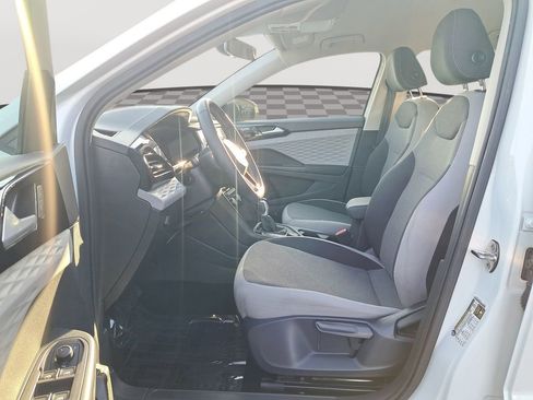 Used 2024 Volkswagen Taos S image 12