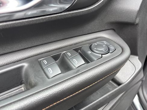 Used 2019 GMC Terrain SLE FWD image 15