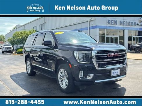 Used 2023 GMC Yukon SLT AWD/4WD image 1