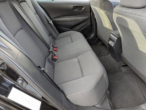 Used 2025 Toyota Corolla LE image 19