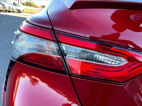 Used 2019 Toyota Camry SE image 27