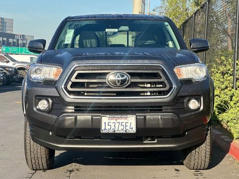 Used 2021 Toyota Tacoma SR5 w/ Blackout Package (TMS) image 11
