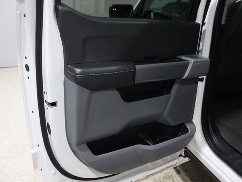 Used 2022 Ford F150 XLT image 25