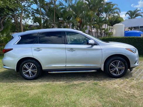 Used 2018 INFINITI QX60 FWD w/ Premium Package image 8