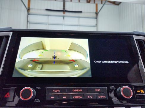 Used 2025 Nissan Frontier SV w/ SV Convenience Package image 28