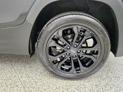 Used 2021 GMC Terrain SLT w/ Elevation Edition FWD image 9