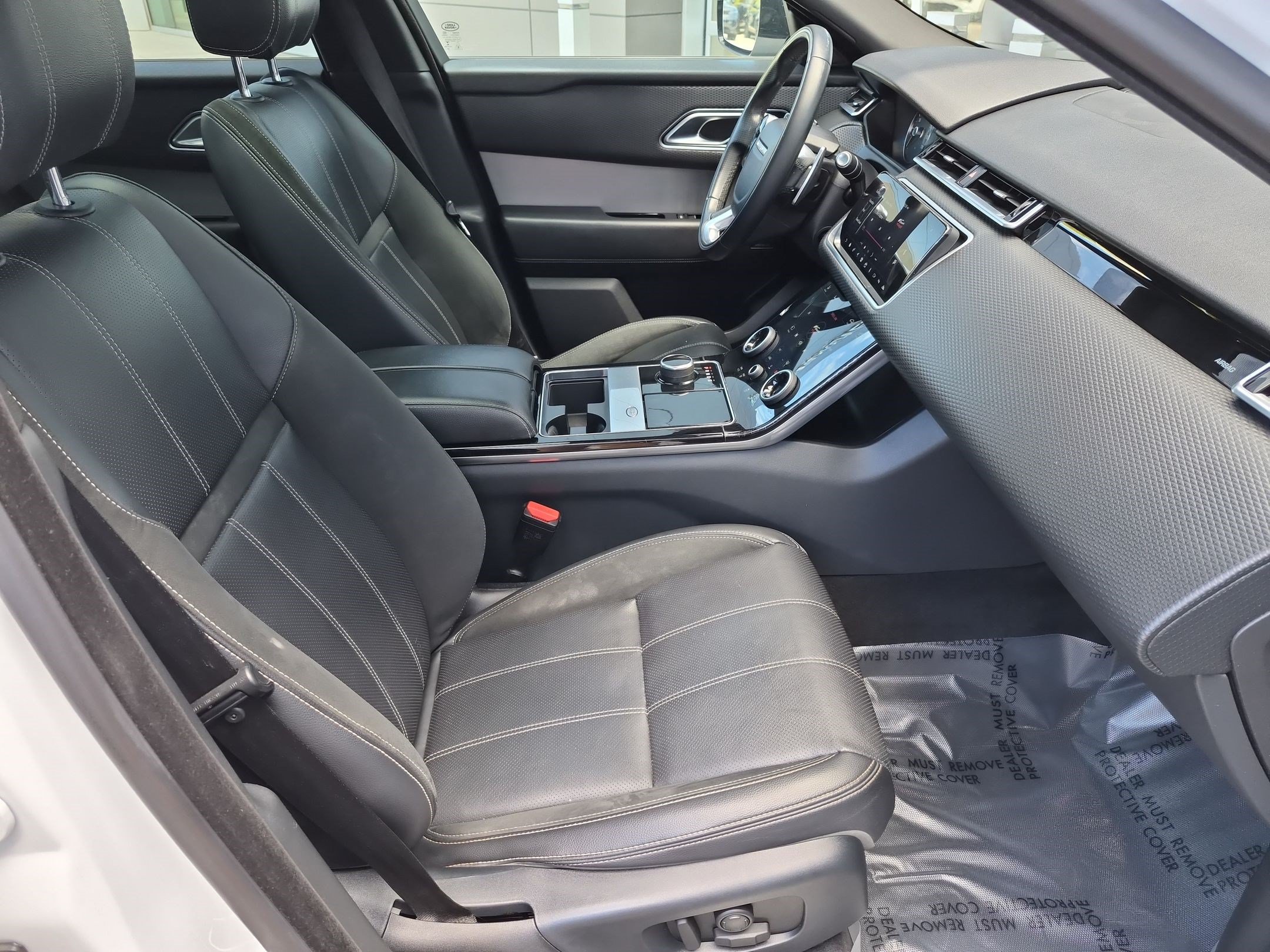 Used 2020 Land Rover Range Rover Velar R-Dynamic S AWD/4WD image 34