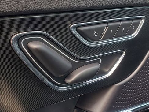 Used 2023 Lincoln Corsair AWD w/ Equipment Group 101A image 10