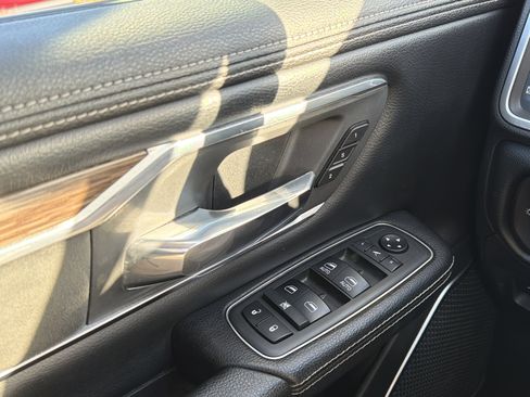 Used 2019 RAM 1500 Laramie image 23