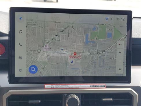 Certified 2025 Toyota Tacoma TRD Sport image 31