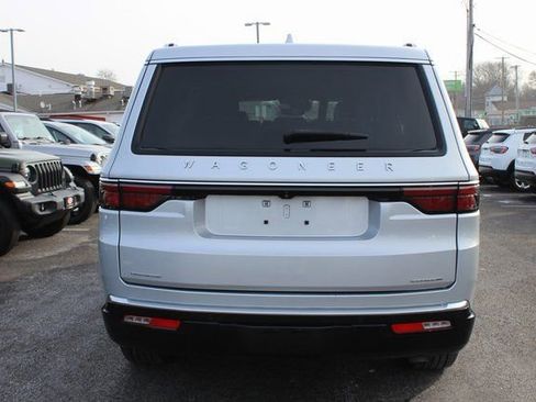 Used 2022 Jeep Wagoneer Series II image 29