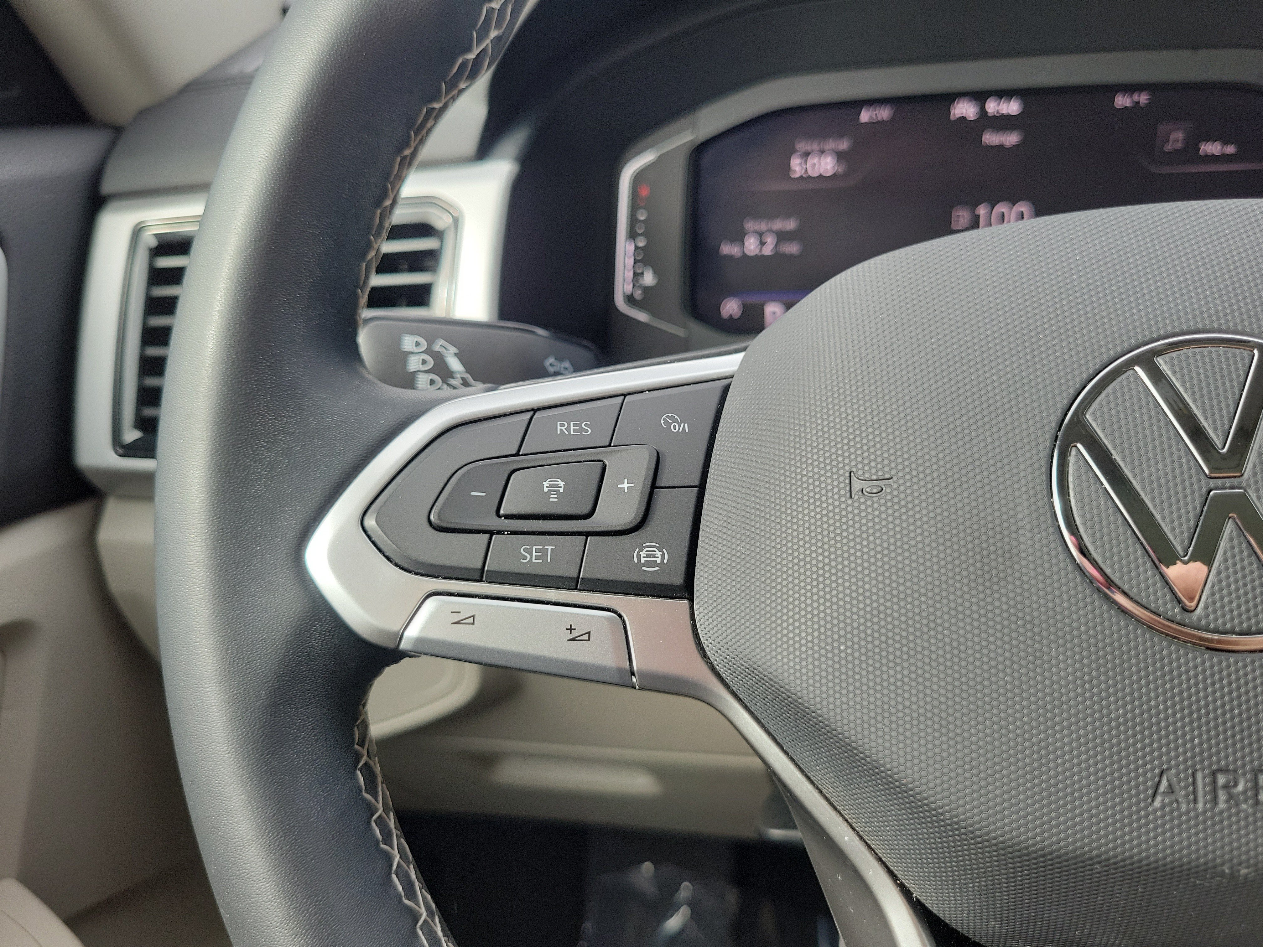 Used 2022 Volkswagen Atlas SE FWD image 20