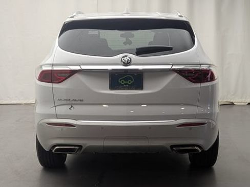 Certified 2024 Buick Enclave Essence FWD image 7