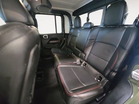 Used 2022 Jeep Gladiator Rubicon w/ LED Lighting Group AWD/4WD image 15