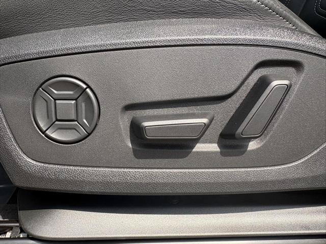 Certified 2025 Audi Q3 2.0T Premium AWD/4WD image 11