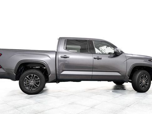 Used 2023 Toyota Tundra SR5 w/ SR5 Convenience Package AWD/4WD image 7