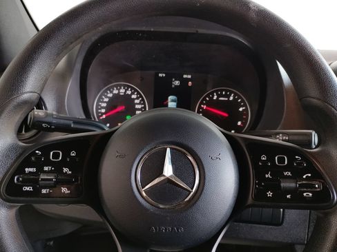 Used 2024 Mercedes-Benz Sprinter 2500 image 26