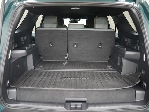 Used 2025 Toyota 4Runner Trailhunter AWD/4WD image 40