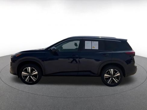 Used 2026 Nissan Rogue SL FWD image 7