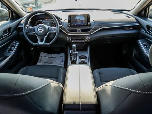 Used 2026 Nissan Altima 2.5 SV FWD image 19